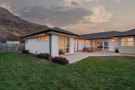 Photo of property in 4 Keble Lane, Lower Shotover, Queenstown, 9304