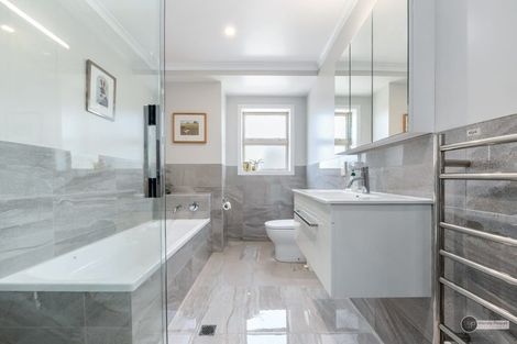 Photo of property in 14 Latimer Way, Petone, Lower Hutt, 5012