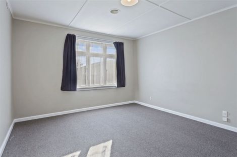 Photo of property in 36 Main North Road, Woodend, 7610