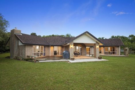 Photo of property in 21 Old Barn Road, Opaheke, Papakura, 2584