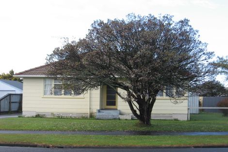 Photo of property in 128 Holland Road, Fairfield, Hamilton, 3214