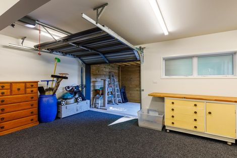 Photo of property in 4 Azalea Place, Brooklands, New Plymouth, 4310