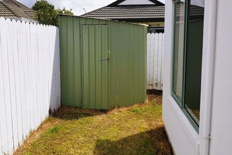 Photo of property in 8 Anton Place, Takanini, 2112