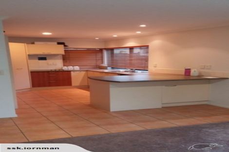 Photo of property in 47c Redoubt Road, Goodwood Heights, Auckland, 2105