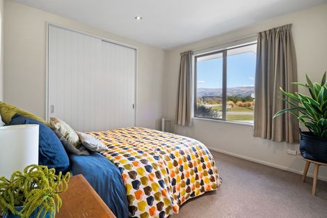 Photo of property in 28 Matheson Crescent, Albert Town, Wanaka, 9305