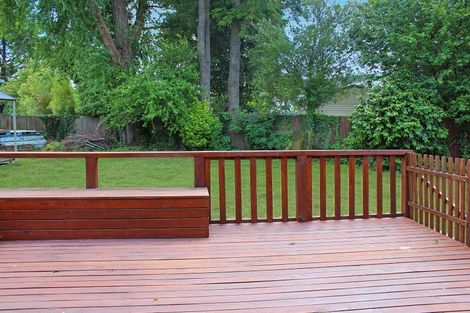 Photo of property in 5 Nyton Place, Bryndwr, Christchurch, 8053