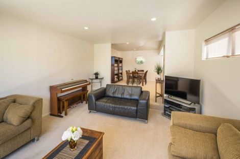 Photo of property in 1/34 Beulah Avenue, Rothesay Bay, Auckland, 0630