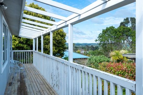 Photo of property in 43 Karaka Street, Helensville, 0800