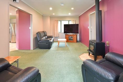 Photo of property in 5352 Kaipara Coast Highway, Wellsford, 0972