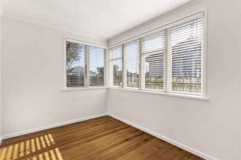 Photo of property in 94 Tripoli Road, Panmure, Auckland, 1072
