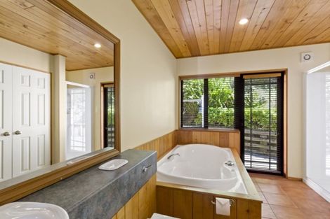 Photo of property in 8 Chandler Lane, Fernhill, Queenstown, 9300