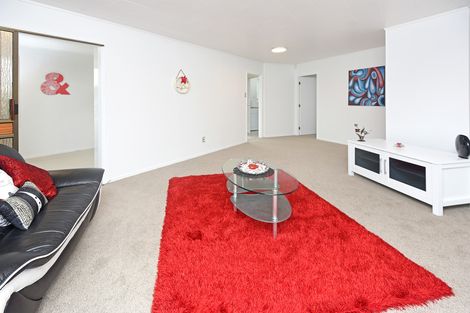 Photo of property in 30 Sharland Avenue, Manurewa, Auckland, 2102