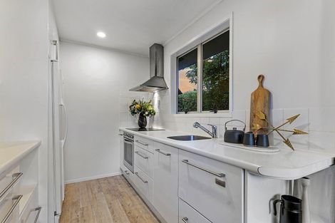 Photo of property in 78 Eskdale Road, Birkdale, Auckland, 0626