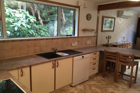 Photo of property in 25 Wyndham Road, Pinehaven, Upper Hutt, 5019