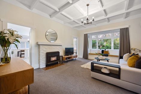 Photo of property in 10 Bridge View Road, Birkenhead, Auckland, 0626