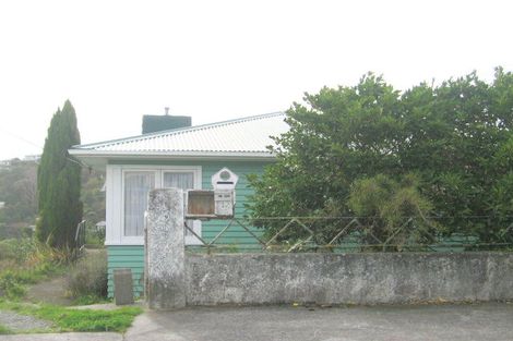 Photo of property in 16 Walker Avenue, Paremata, Porirua, 5026