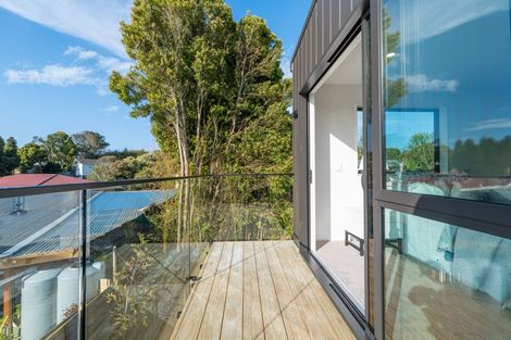 Photo of property in 28d Dellwood Avenue, Henderson, Auckland, 0612