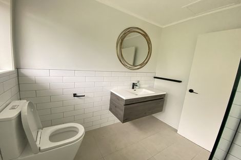 Photo of property in 1/36 Sandiacre Way, Browns Bay, Auckland, 0630