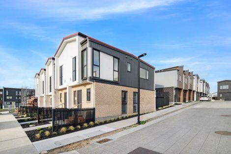 Photo of property in 8 Papatahi Lane, Flat Bush, Auckland, 2019