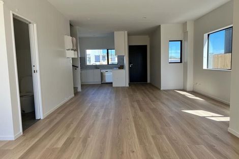 Photo of property in 3b Putiputi Way, Papakura, 2110