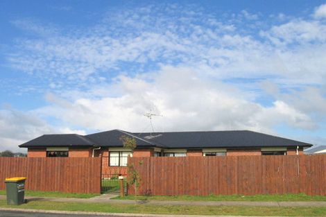 Photo of property in 1 Corsair Place, Melville, Hamilton, 3206