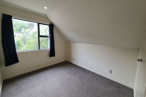 Photo of property in 30a Domanski Crescent, Owhiro Bay, Wellington, 6023