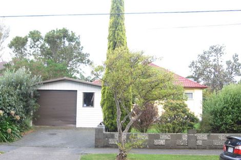 Photo of property in 19 Roberts Street, Epuni, Lower Hutt, 5011