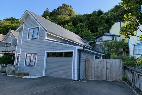 Photo of property in 6/162 Aro Street, Aro Valley, Wellington, 6021