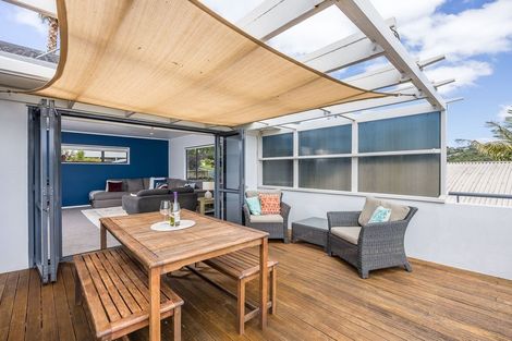 Photo of property in 2 Mizen Court, Torbay, Auckland, 0630