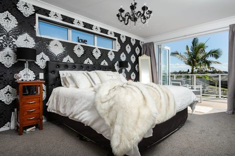 Photo of property in 110 Castlewold Drive, Bethlehem, Tauranga, 3110