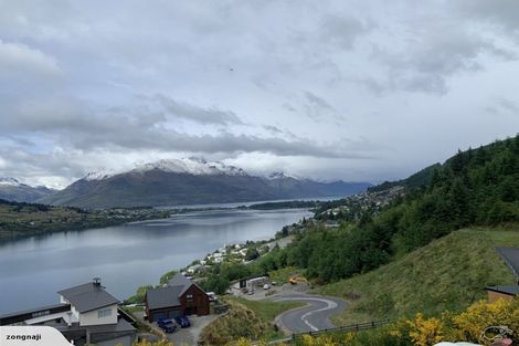 Photo of property in 4 Luckie Lane, Queenstown Hill, Queenstown, 9300