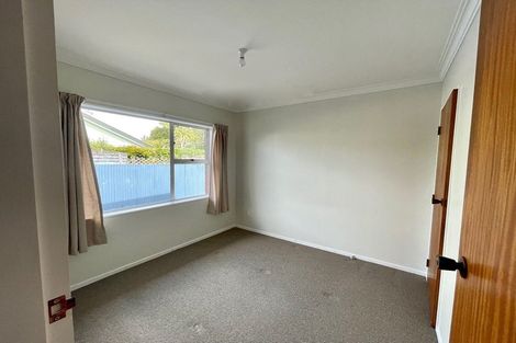 Photo of property in 1 Puriri Place, Levin, 5510