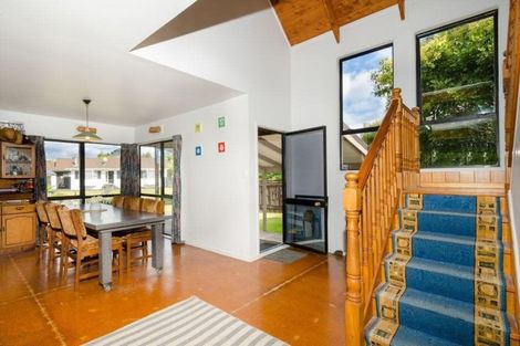 Photo of property in 36 Redlands Grove, Swanson, Auckland, 0612