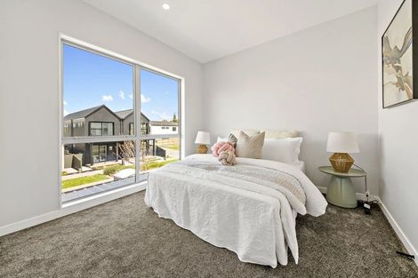 Photo of property in 21 Yellow Pear Lane, Karaka, 2578