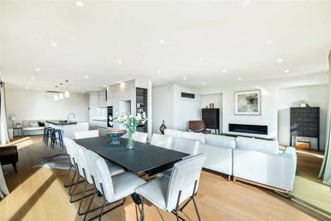 Photo of property in 11c Montgomery Avenue, Rothesay Bay, Auckland, 0630