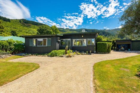 Photo of property in 347 Anakiwa Road, Anakiwa, Picton, 7281