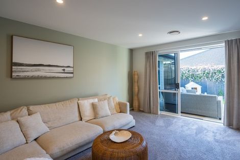 Photo of property in 3 Barbaras Way, Waikanae Beach, Waikanae, 5036