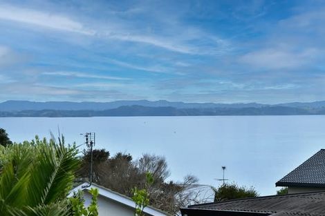 Photo of property in 2/1376 Whangaparaoa Road, Army Bay, Whangaparaoa, 0930