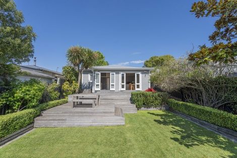 Photo of property in 9 Malcolm Avenue, Cashmere, Christchurch, 8022