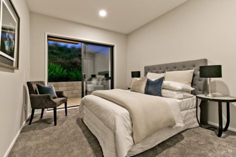 Photo of property in 21 Longshore Drive, Long Bay, Auckland, 0630