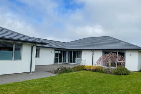 Photo of property in 9 Little Gem Road, Hornby, Christchurch, 8025