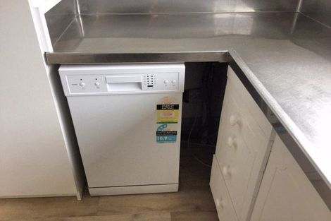 Photo of property in 15 State Highway 1, Wellsford, 0974