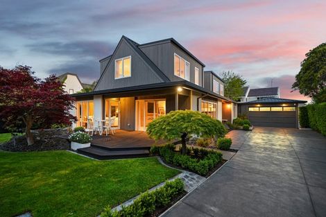 Photo of property in 8 Chevron Place, Ilam, Christchurch, 8041