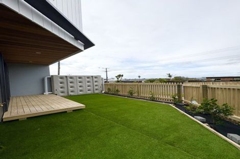 Photo of property in 14c Elcoat Avenue, Te Atatu South, Auckland, 0610