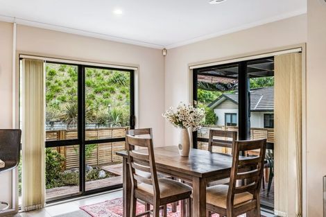 Photo of property in Caversham Park, 2/18 Caversham Road, Westmere, Whanganui, 4501