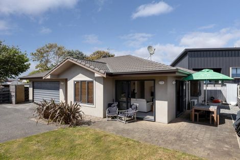 Photo of property in 6b Dickson Road, Papamoa Beach, Papamoa, 3118