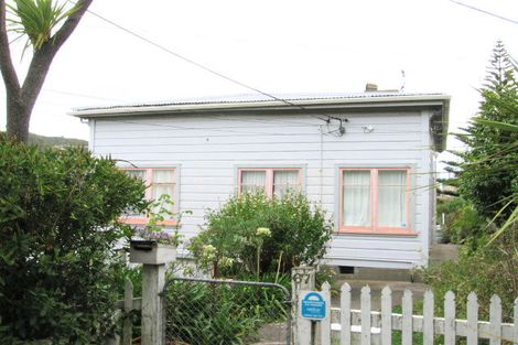 Photo of property in 67 Te Wharepouri Street, Berhampore, Wellington, 6023