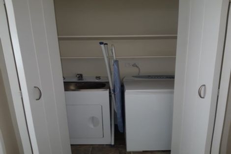 Photo of property in Villa Estate, 52/55 Armstrong Avenue, Carterton, 5713