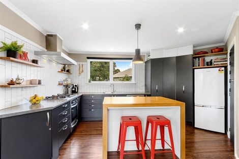 Photo of property in 2 Wychwood Crescent, Bishopdale, Christchurch, 8053