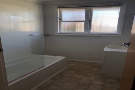 Photo of property in 74 Brandon Street, Featherston, 5710